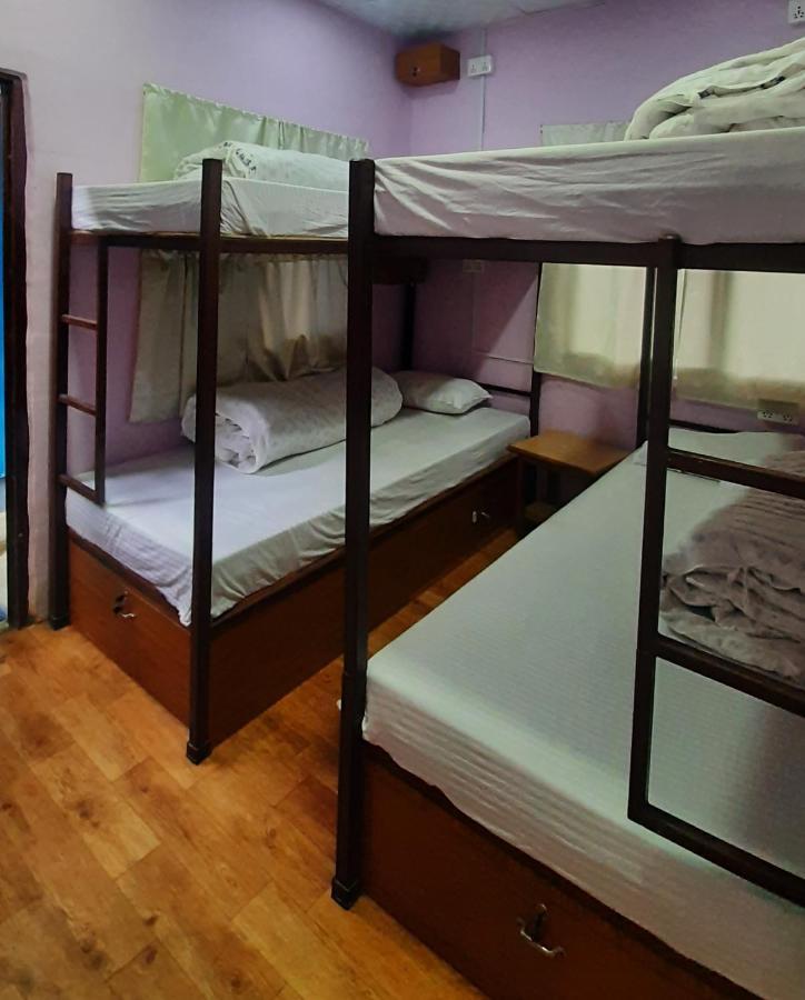 Margik Backpackers Hostel Pokhara Exterior foto