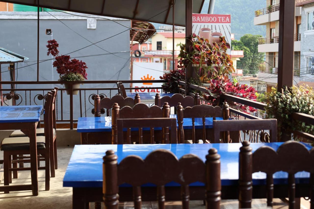Margik Backpackers Hostel Pokhara Exterior foto